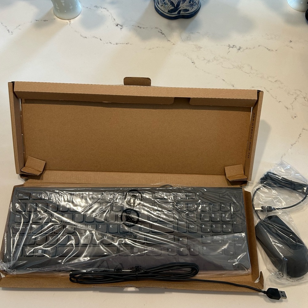Lenovo Black Wired Keyboard and Mouse Set